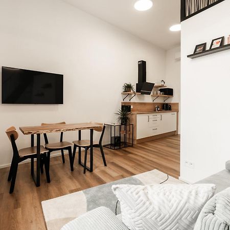 Internesto Brno Station Apartment Luaran gambar