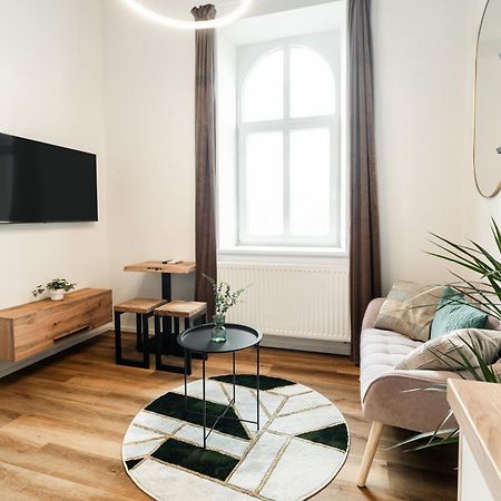 Internesto Brno Station Apartment Luaran gambar