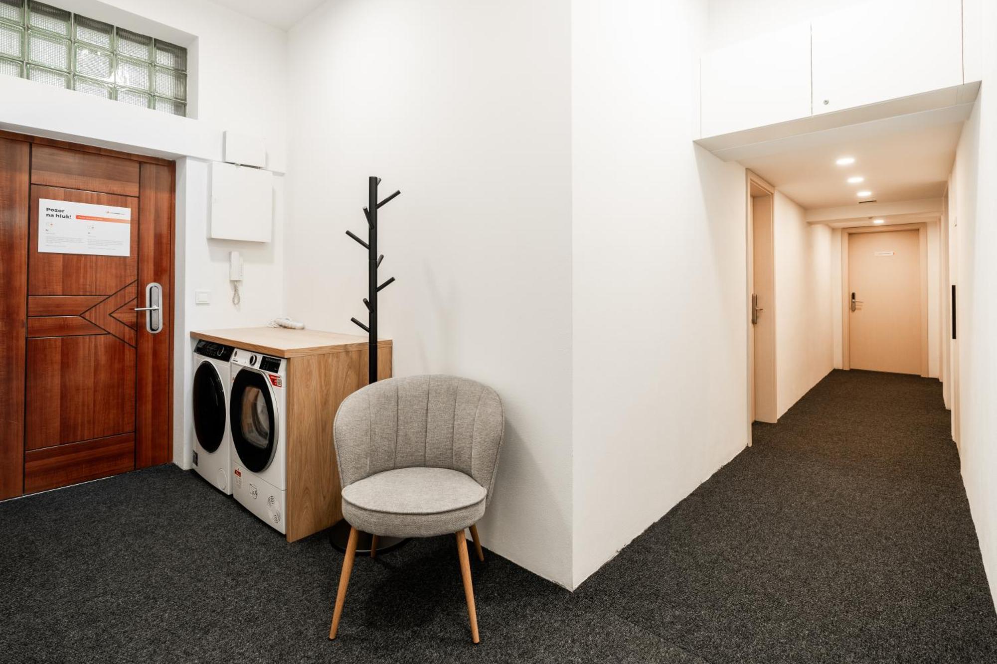 Internesto Brno Station Apartment Luaran gambar