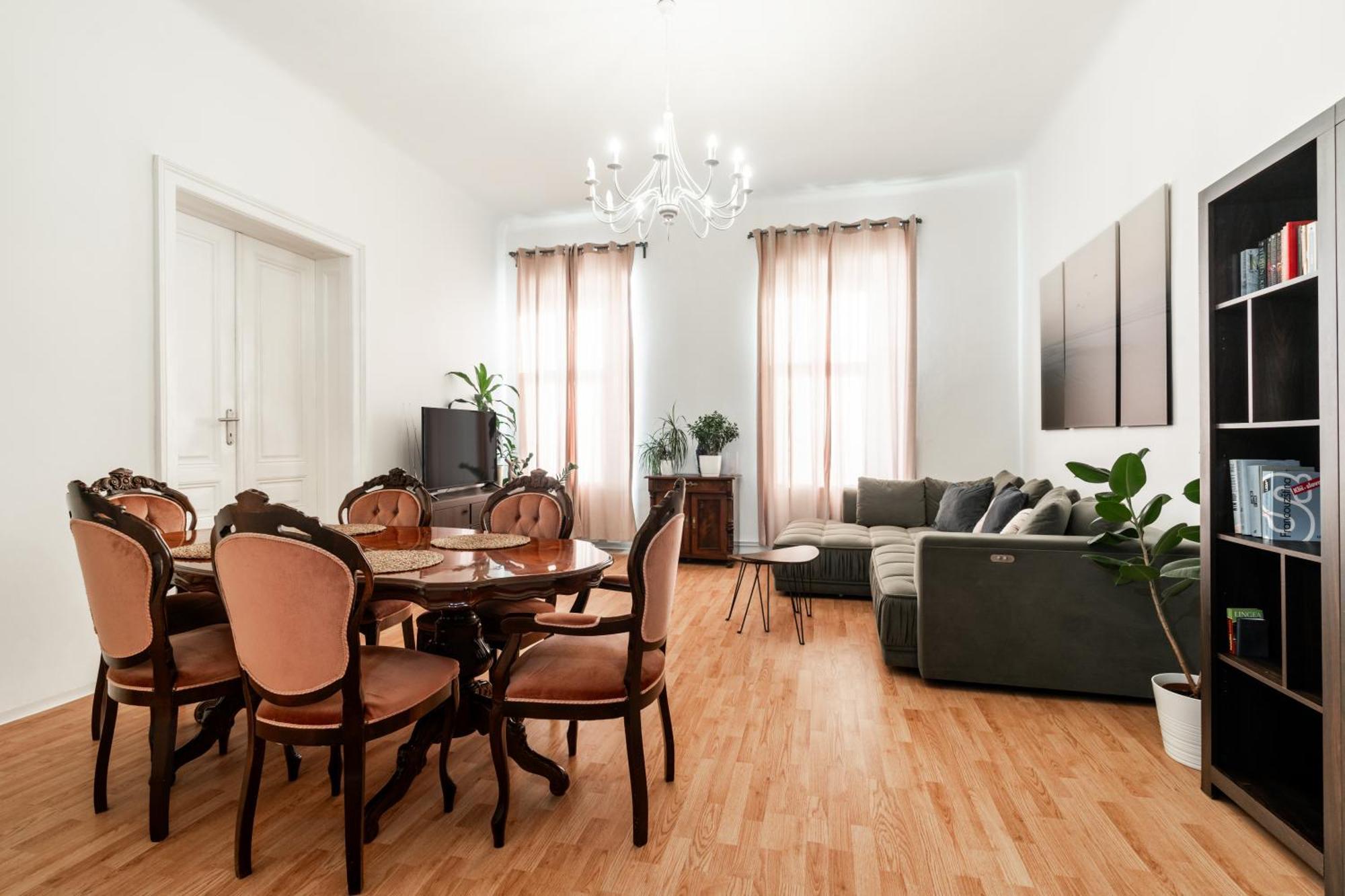 Internesto Brno Station Apartment Luaran gambar