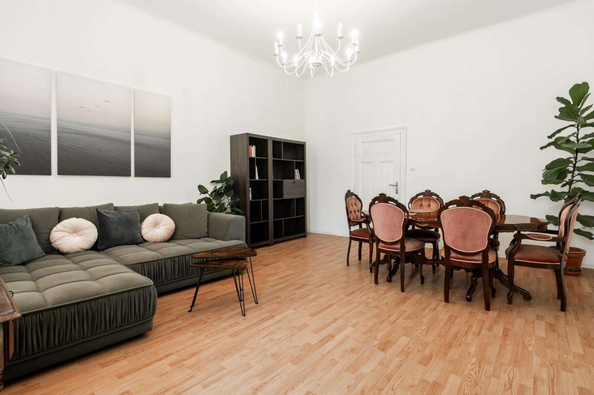 Internesto Brno Station Apartment Luaran gambar